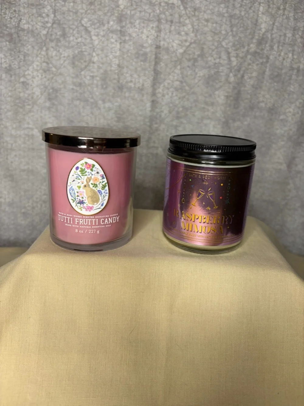 Bath and Body Works Candle! NWT - Picture 3 of 6
